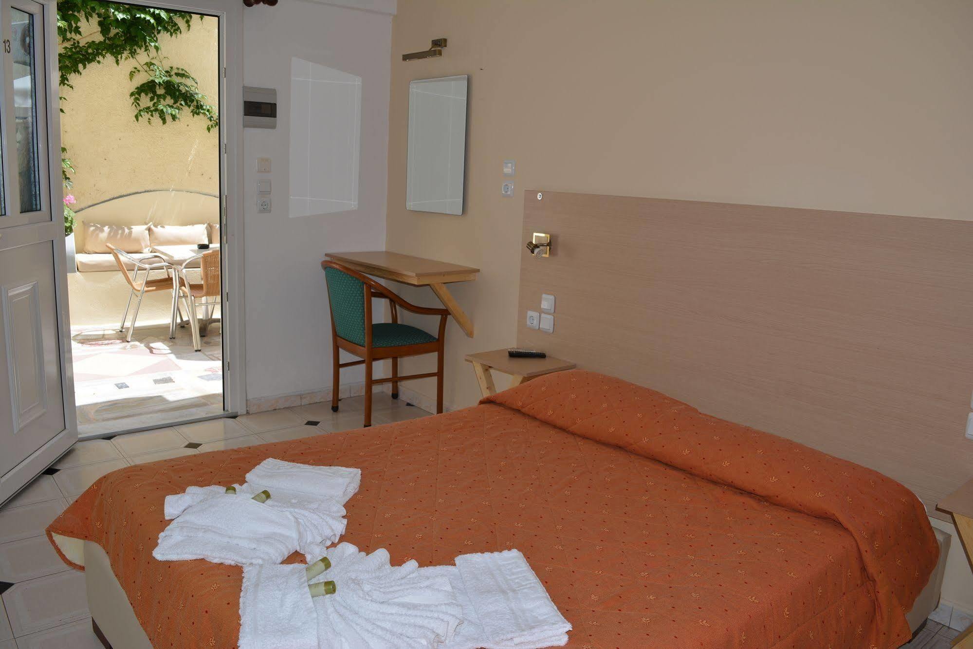 פירוסטפני Anemomilos Villa מראה חיצוני תמונה