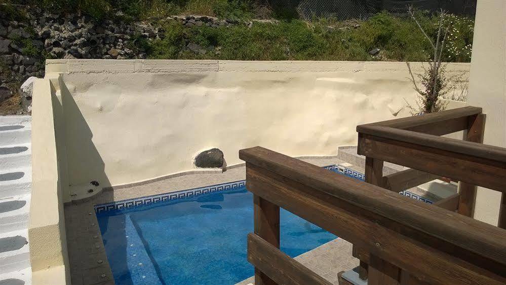 פירוסטפני Anemomilos Villa מראה חיצוני תמונה